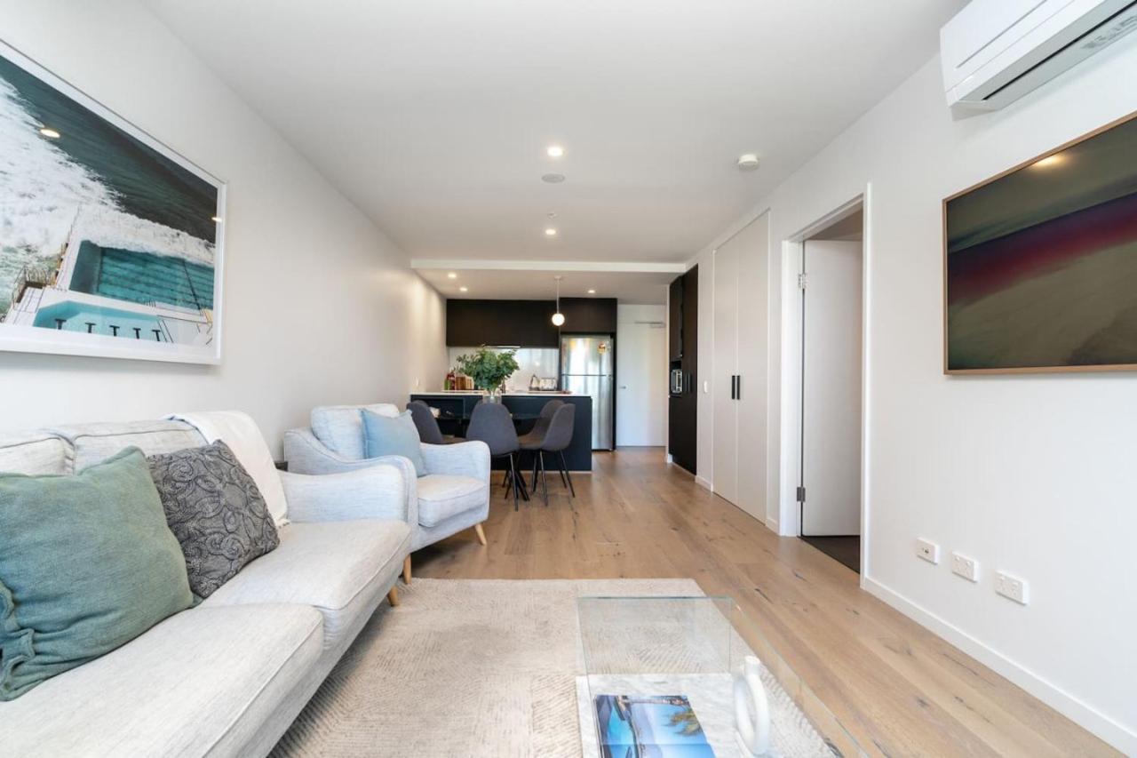 Convenient 2br 2ba Right Next To Glebe Park Canberra